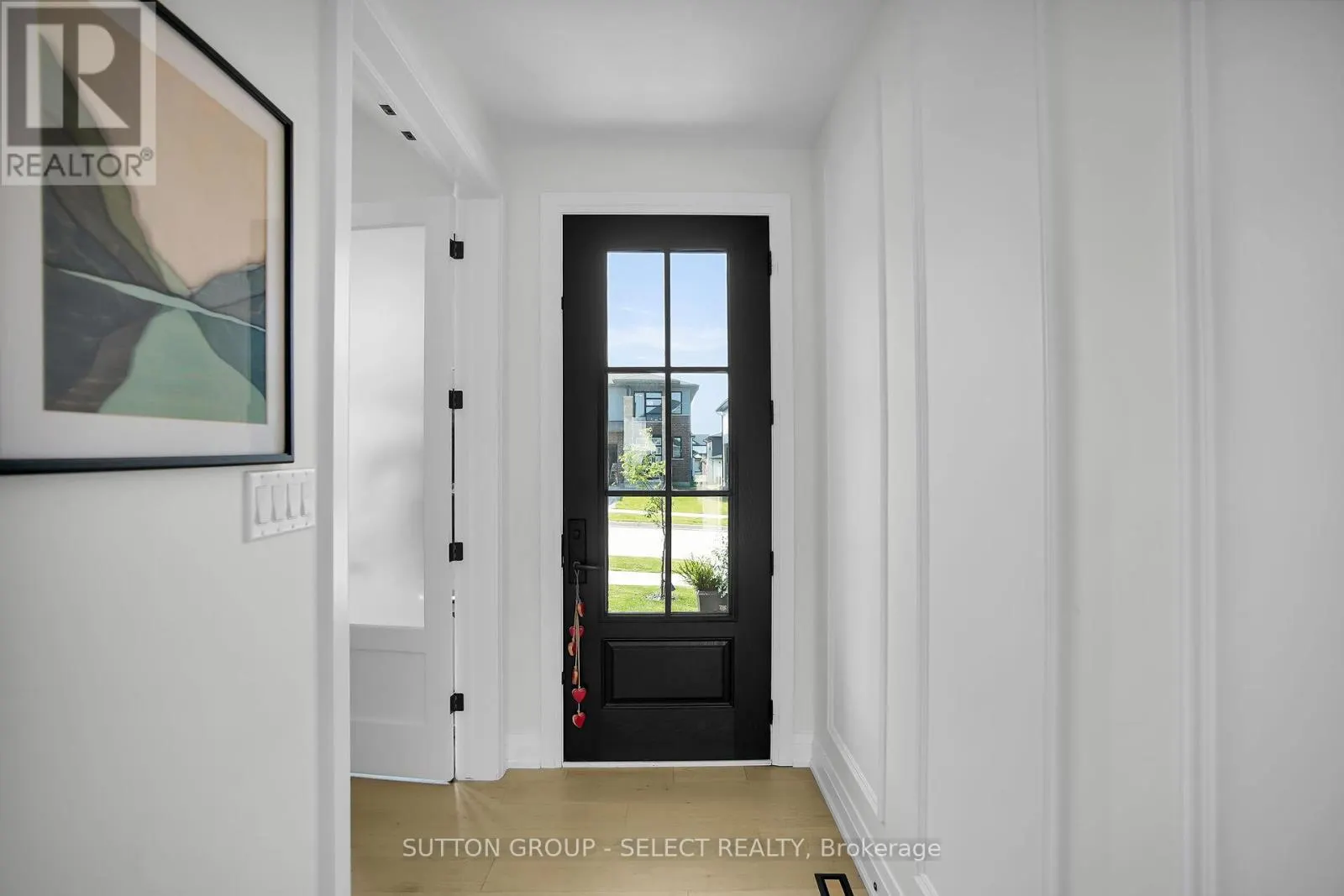 1894 FOUNTAIN GRASS DRIVE