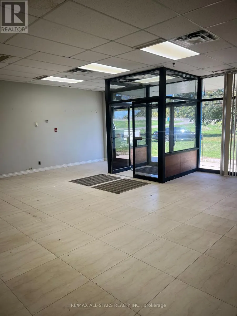 #1 - 701 BROOK ROAD N