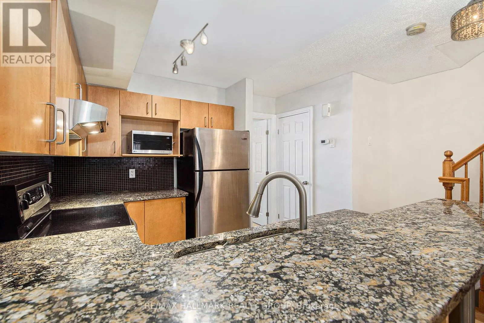 2814 BASELINE ROAD