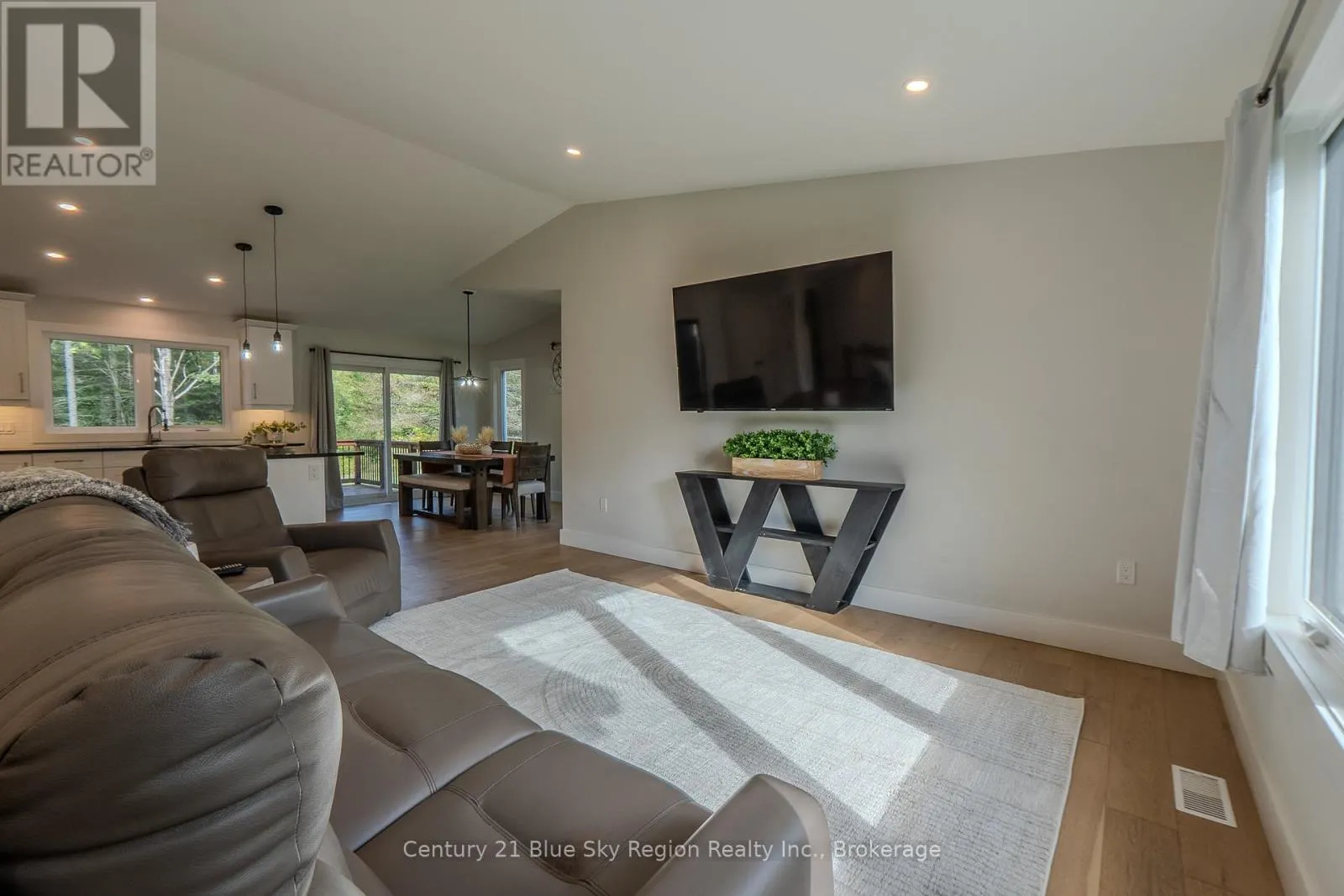 115 HILLSIDE LAKE ROAD