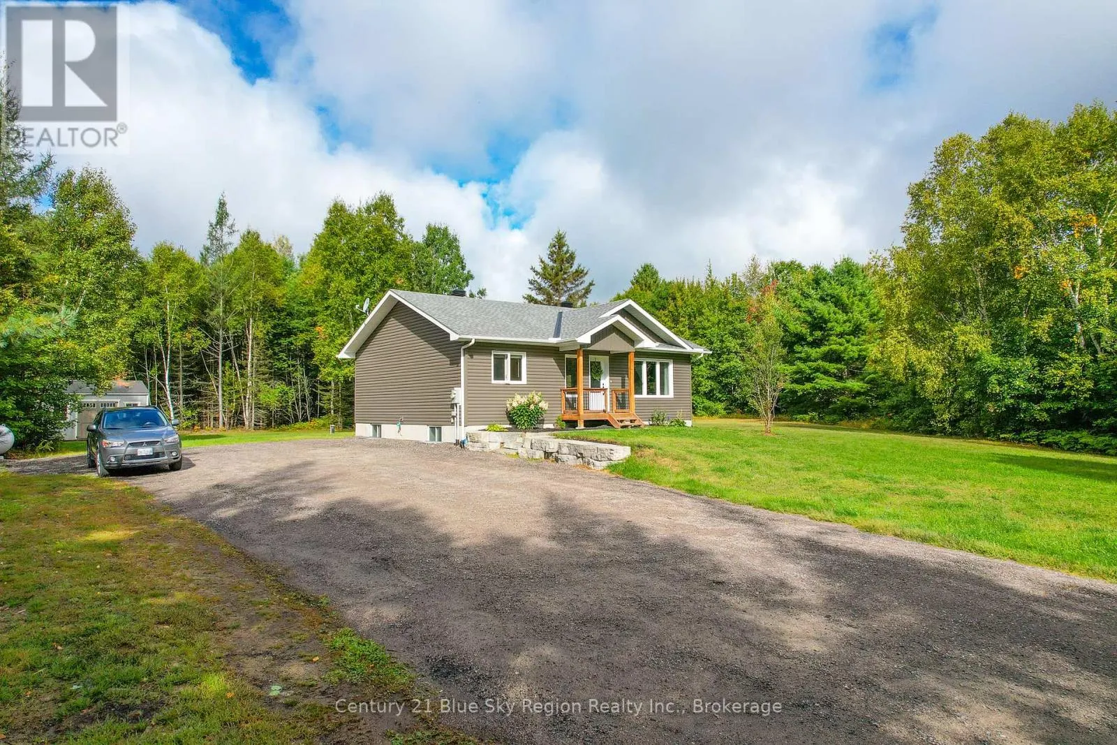115 HILLSIDE LAKE ROAD