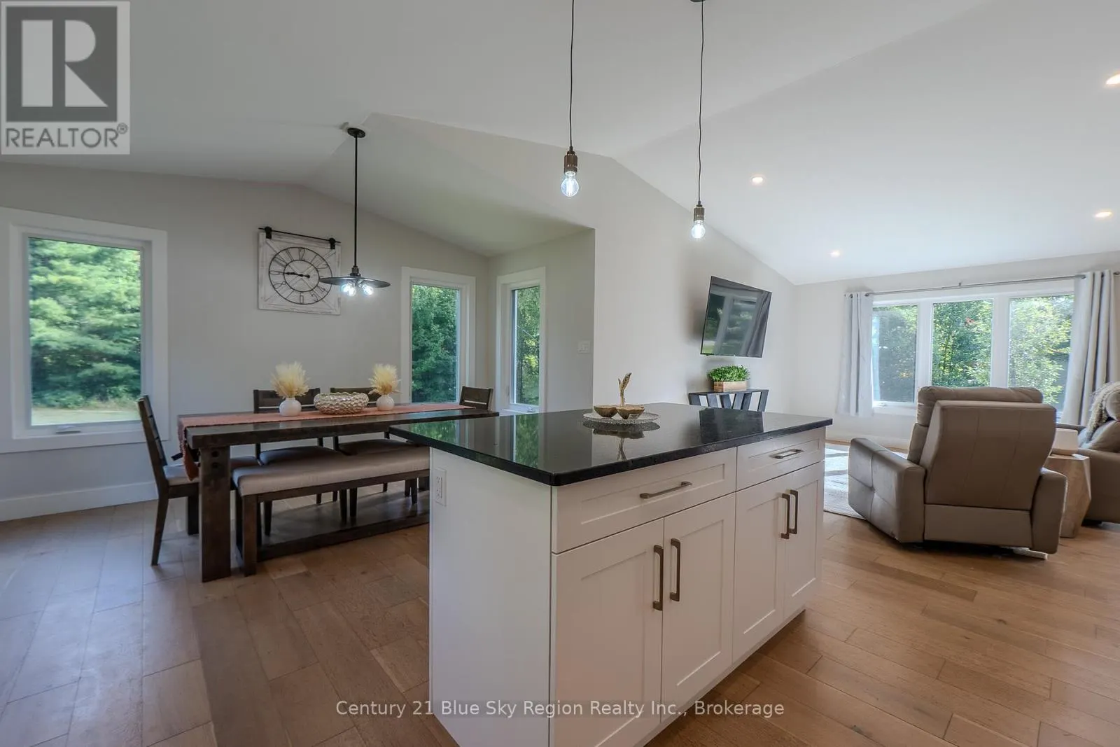 115 HILLSIDE LAKE ROAD