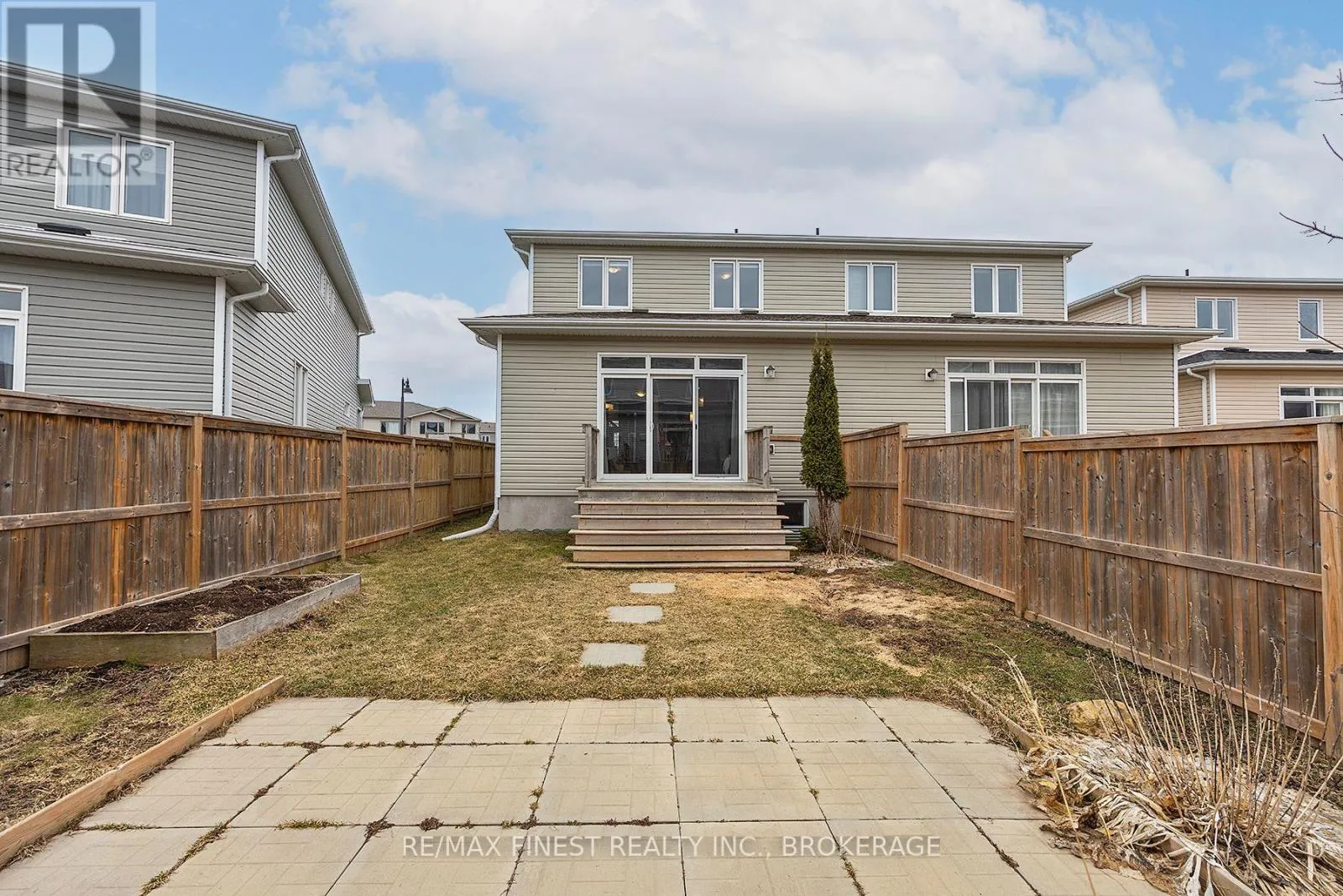 1376 TREMONT DRIVE