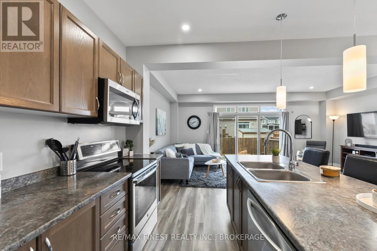 1376 TREMONT DRIVE