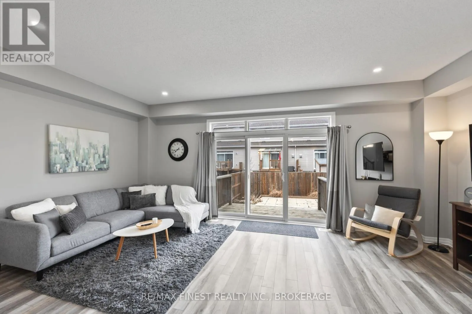 1376 TREMONT DRIVE
