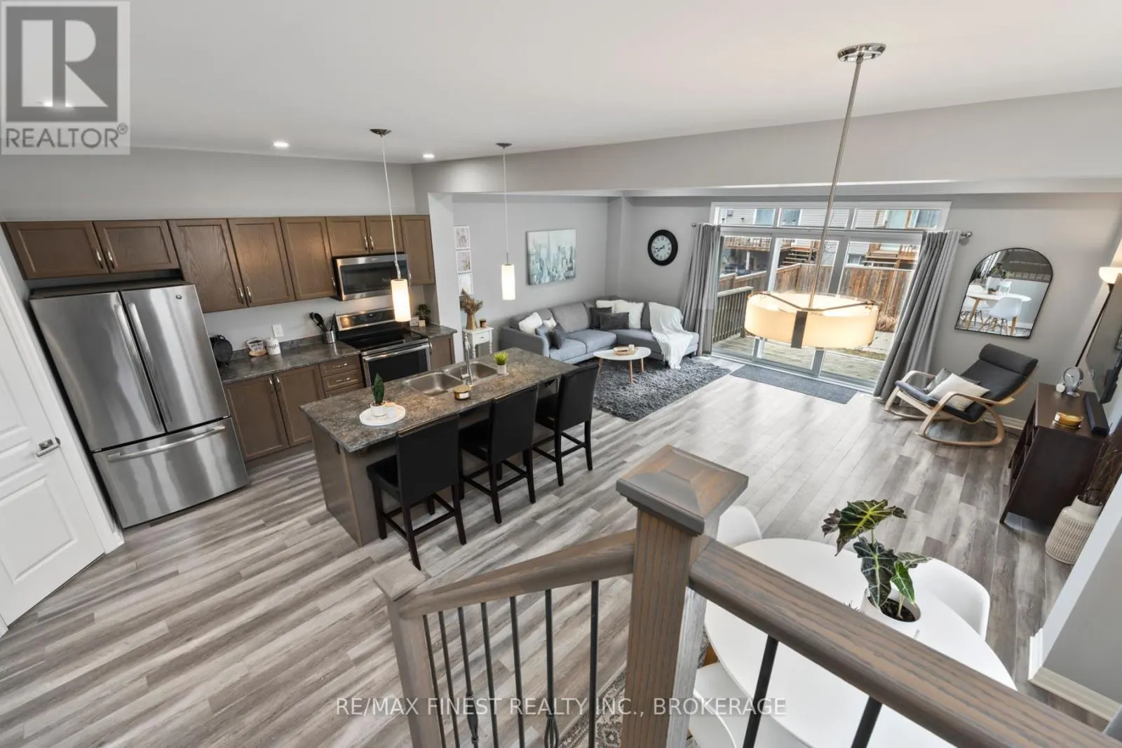 1376 TREMONT DRIVE