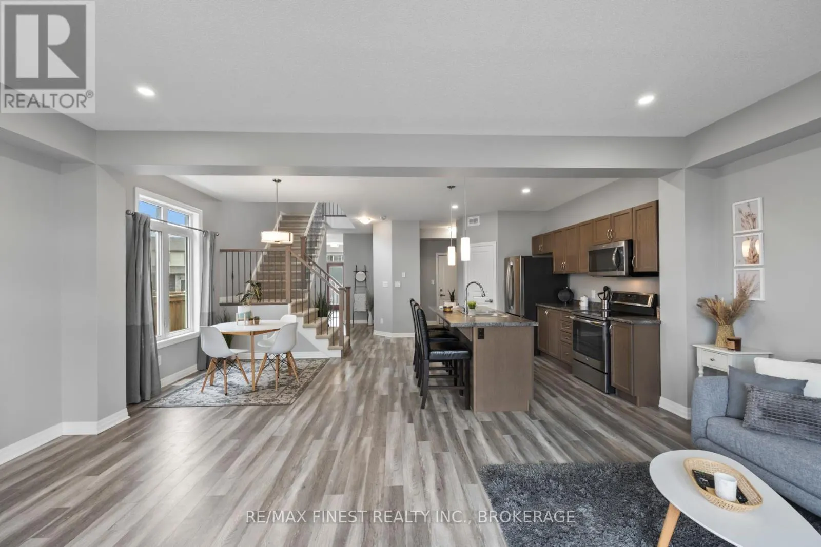 1376 TREMONT DRIVE