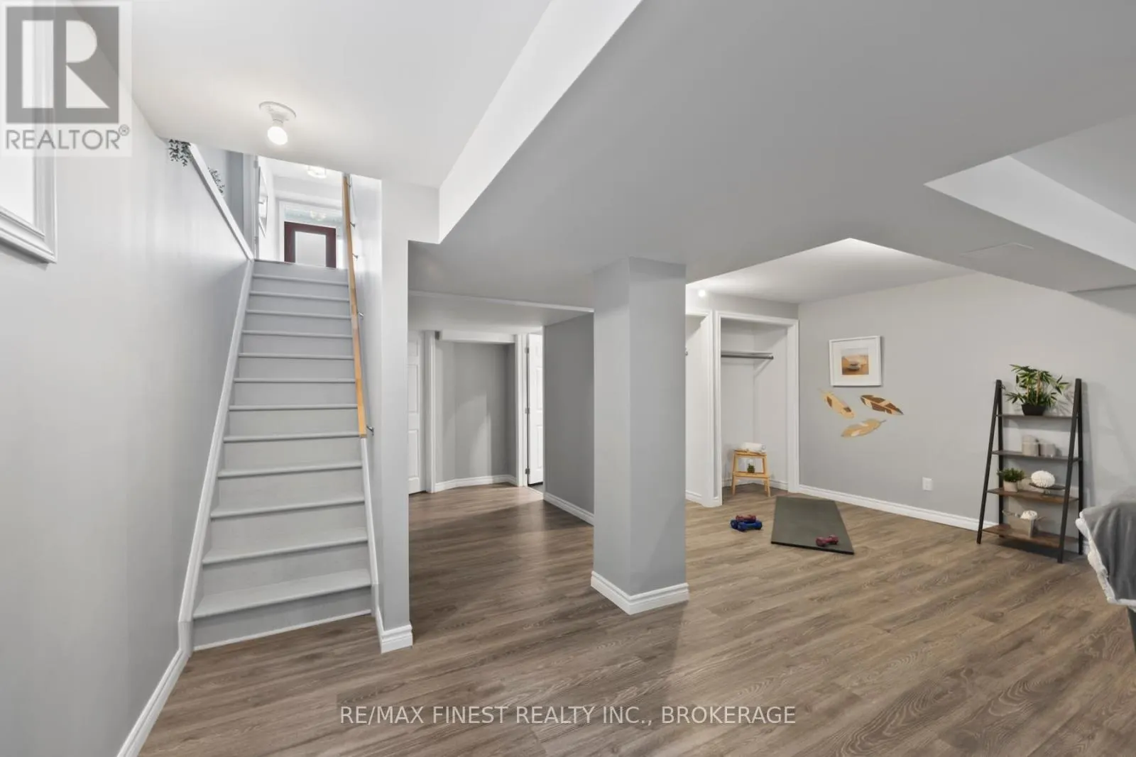 1376 TREMONT DRIVE