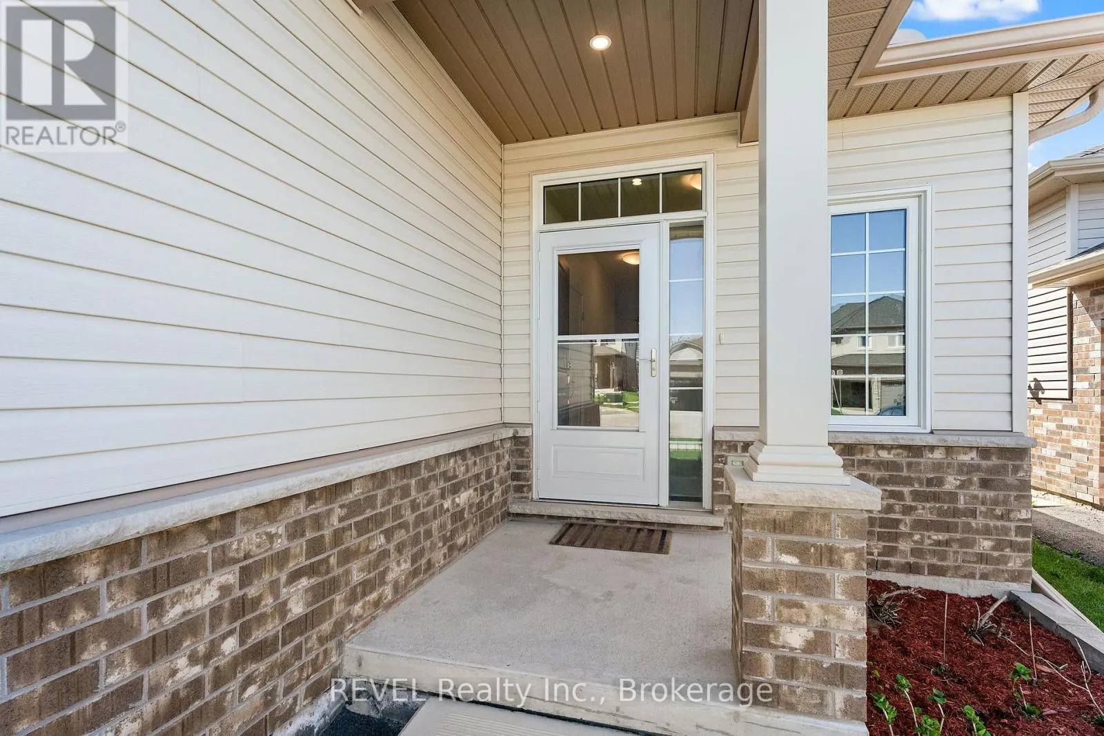 11 BERKSHIRE DRIVE