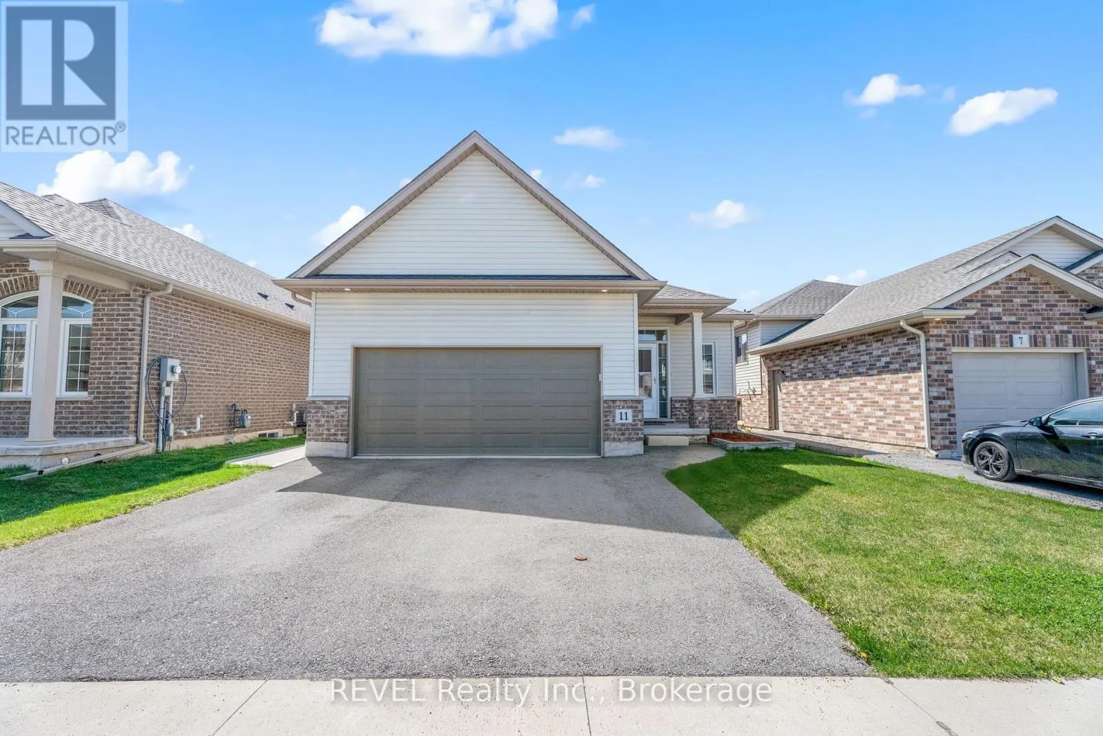 11 BERKSHIRE DRIVE