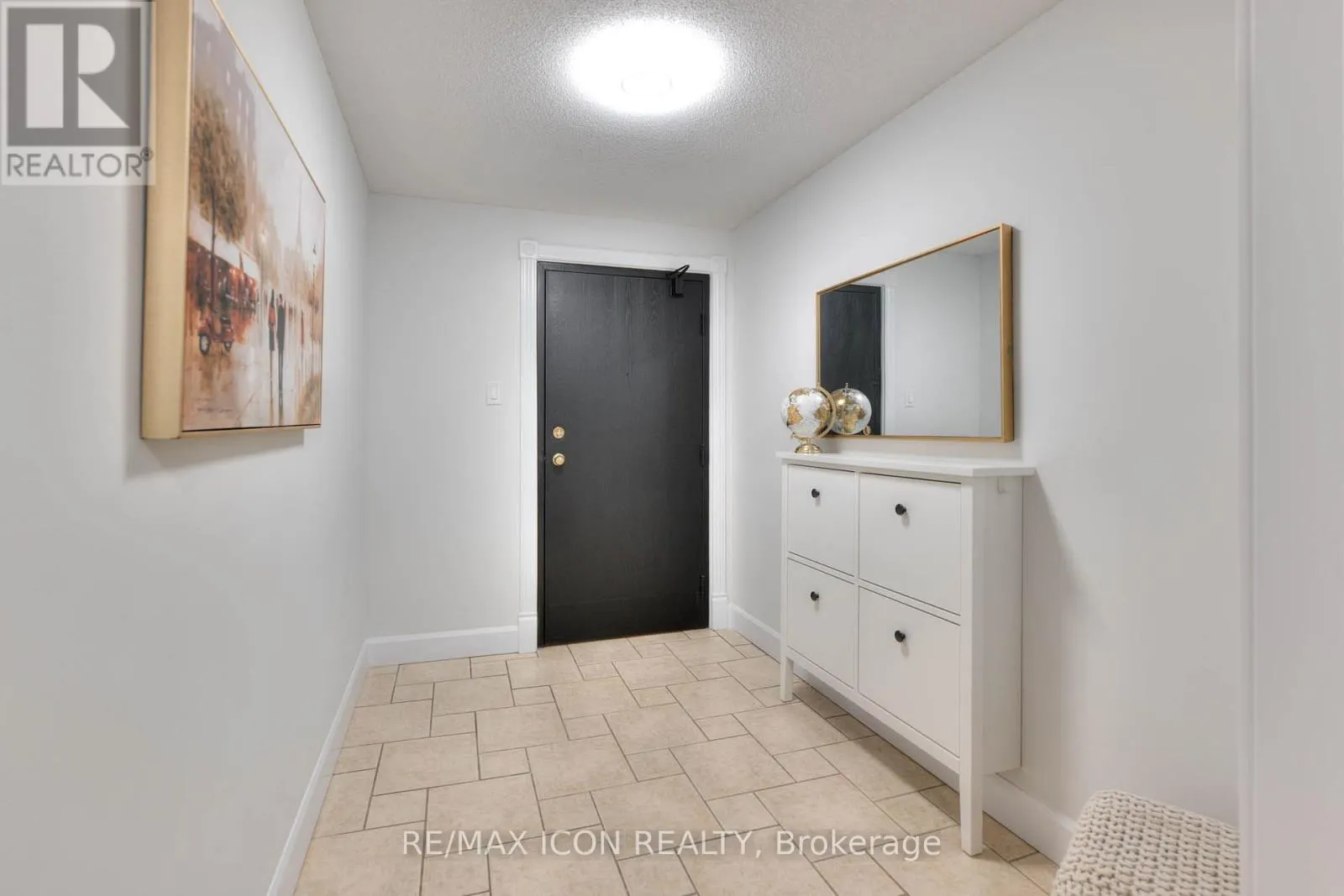 103 - 35 GREEN VALLEY DRIVE