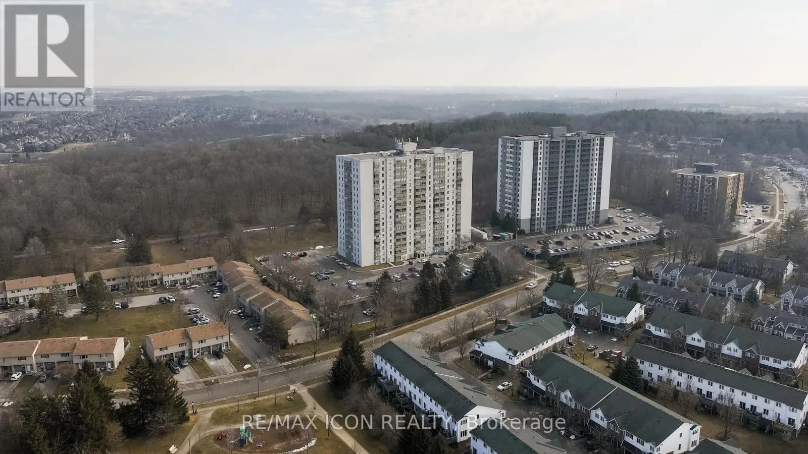 103 - 35 GREEN VALLEY DRIVE