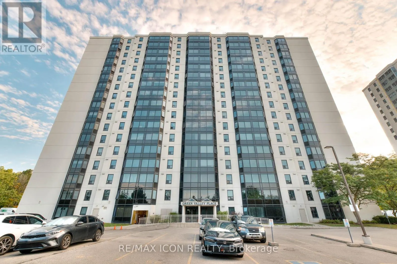 103 - 35 GREEN VALLEY DRIVE