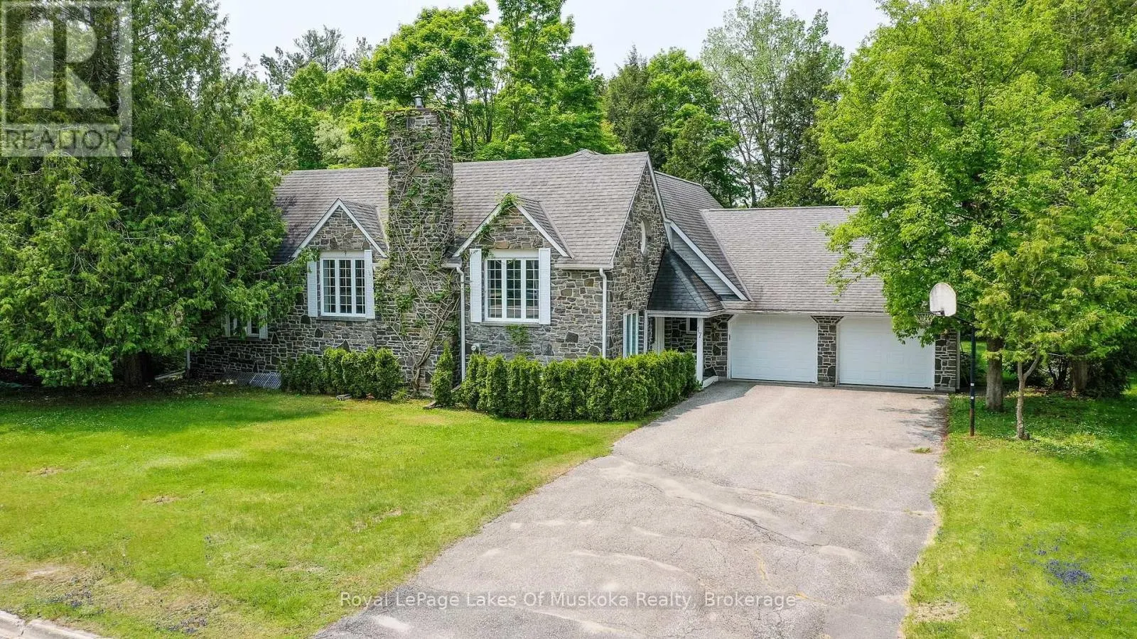 17 SADLER DRIVE