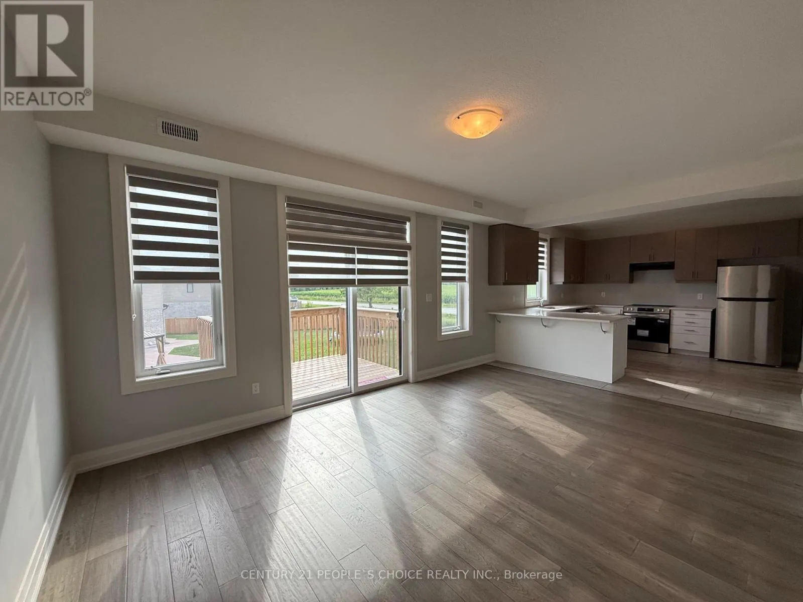 UPPER - 562 FAIRWAY ROAD