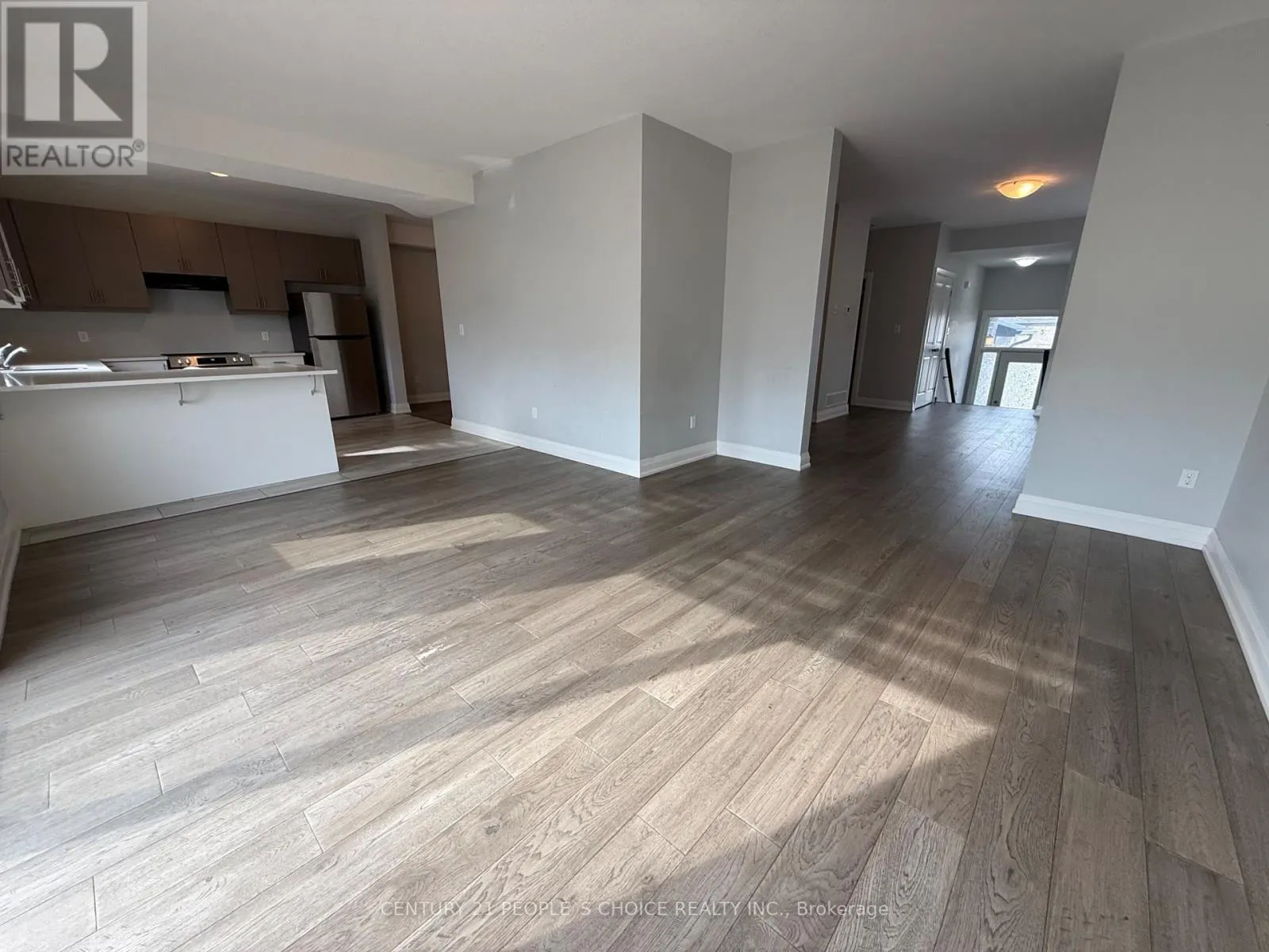 UPPER - 562 FAIRWAY ROAD