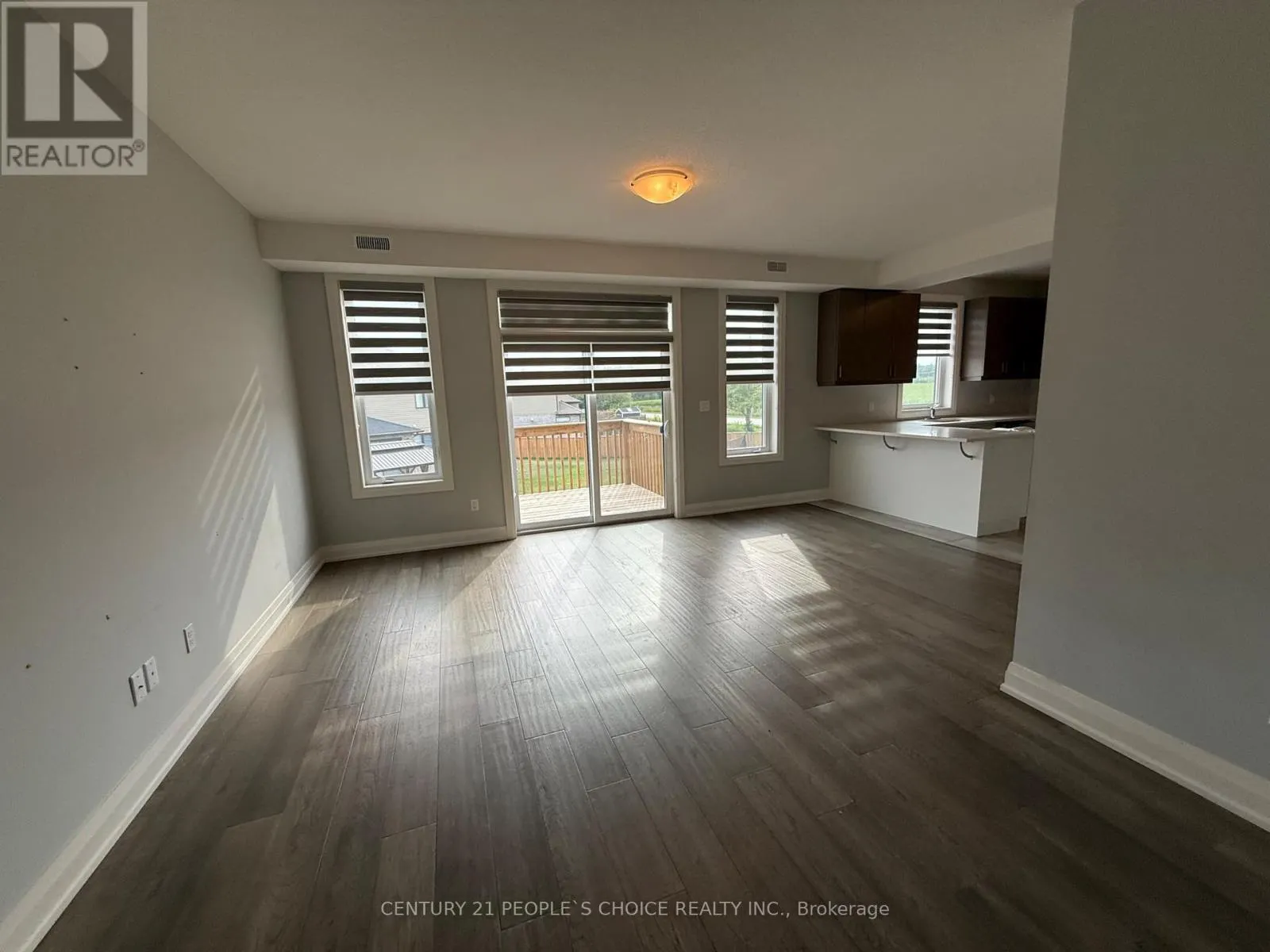 UPPER - 562 FAIRWAY ROAD