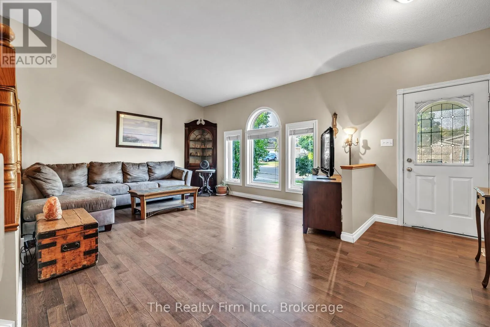 7 PINEHURST DRIVE