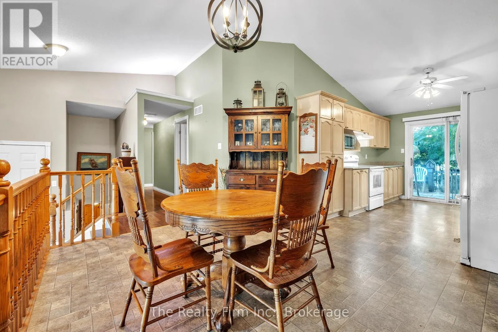 7 PINEHURST DRIVE
