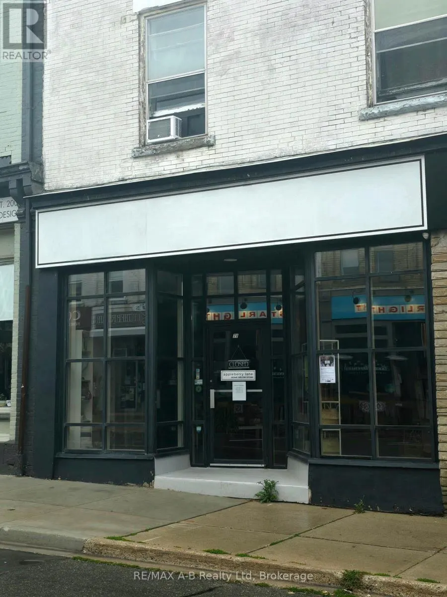 71 WELLINGTON STREET