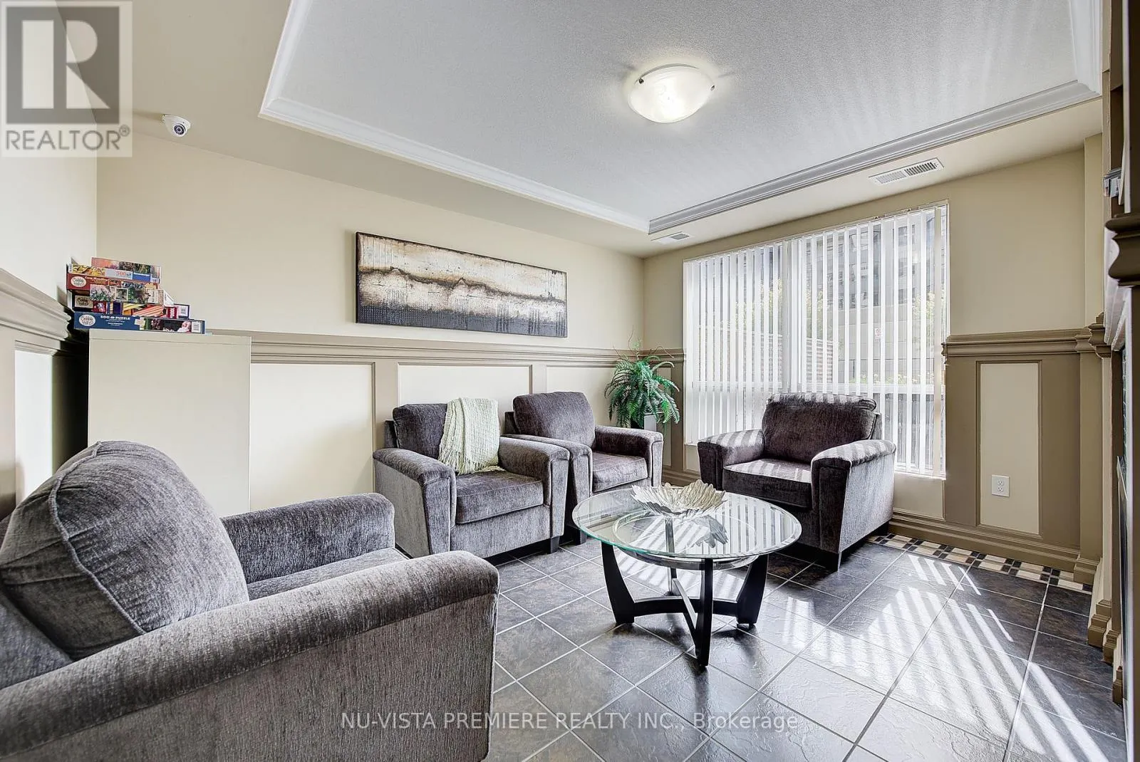406 - 1030 CORONATION DRIVE, #406