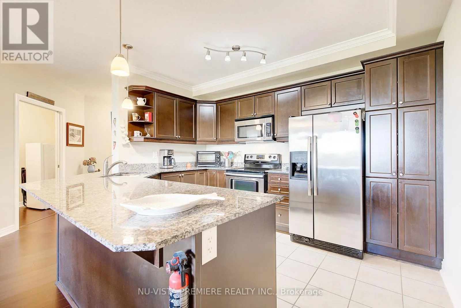 406 - 1030 CORONATION DRIVE, #406
