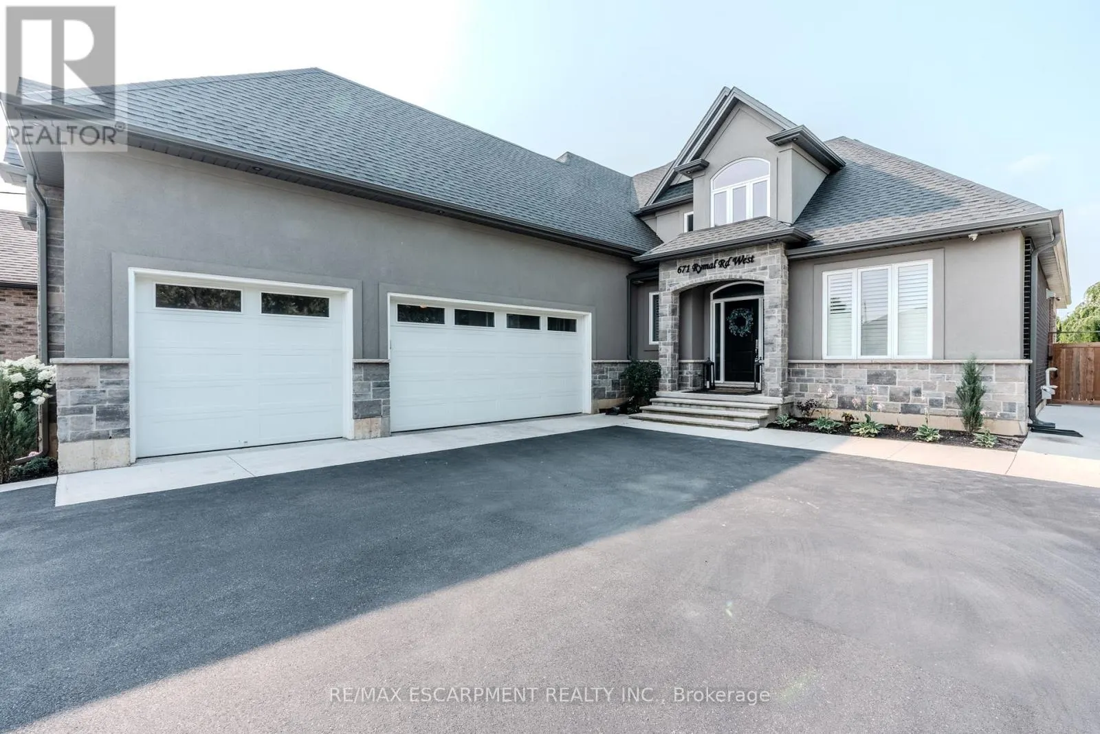 671 RYMAL ROAD W