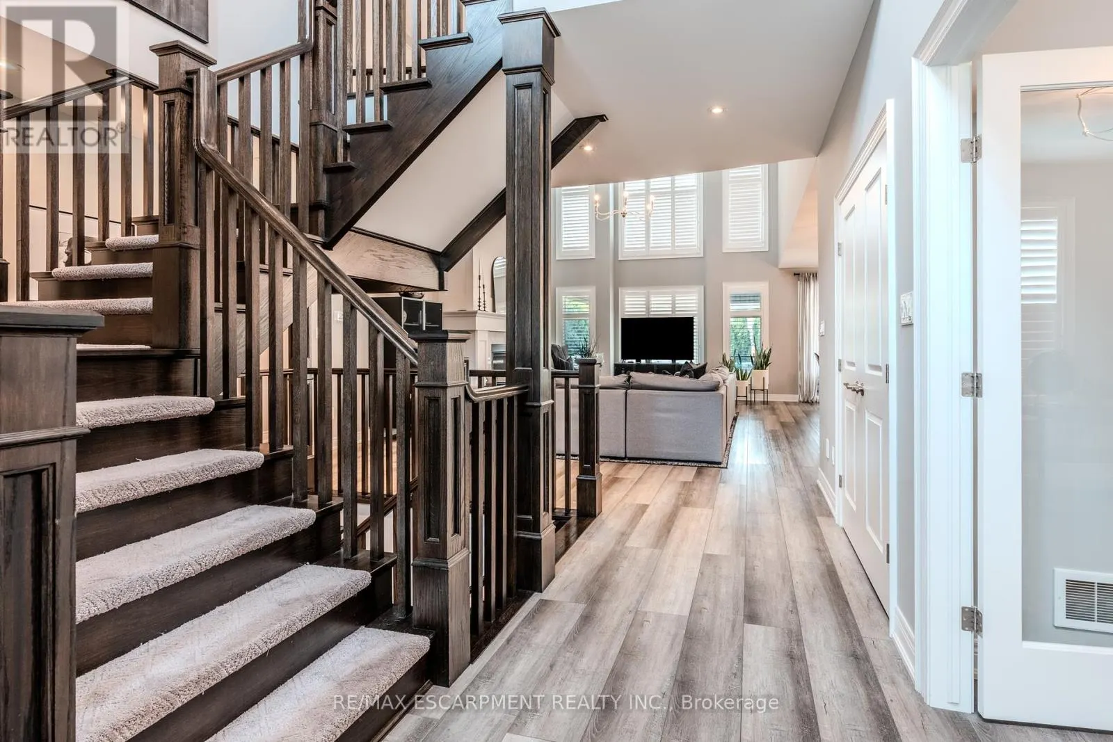 671 RYMAL ROAD W