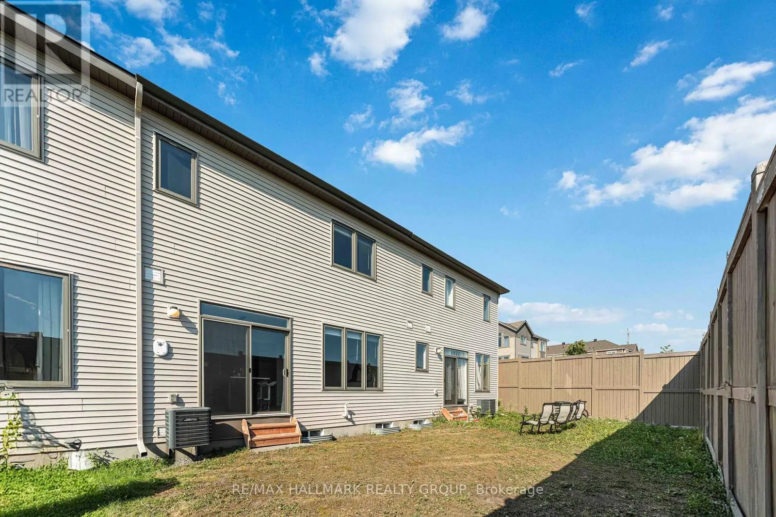 402 EDGEVALLEY COURT