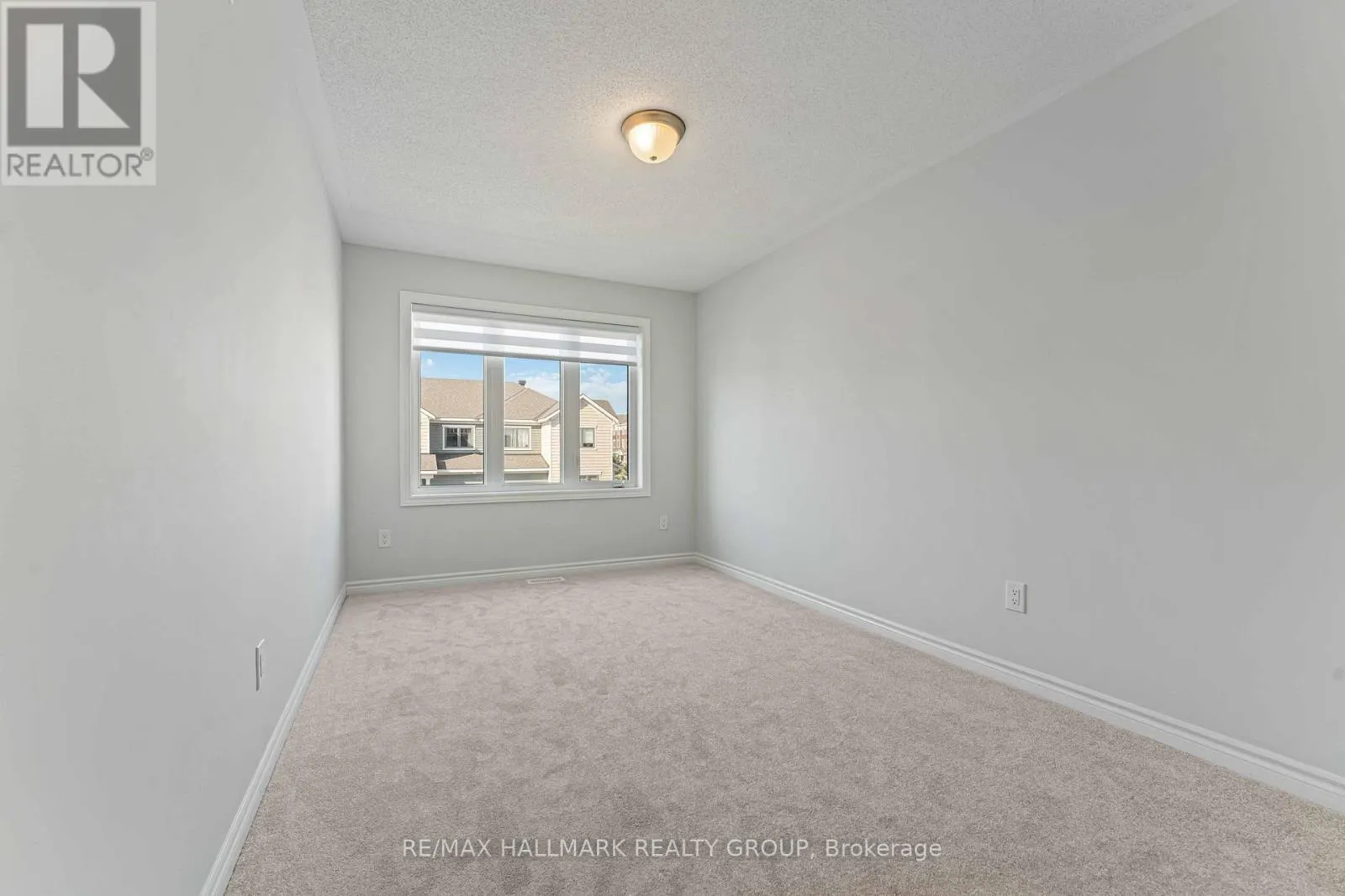402 EDGEVALLEY COURT
