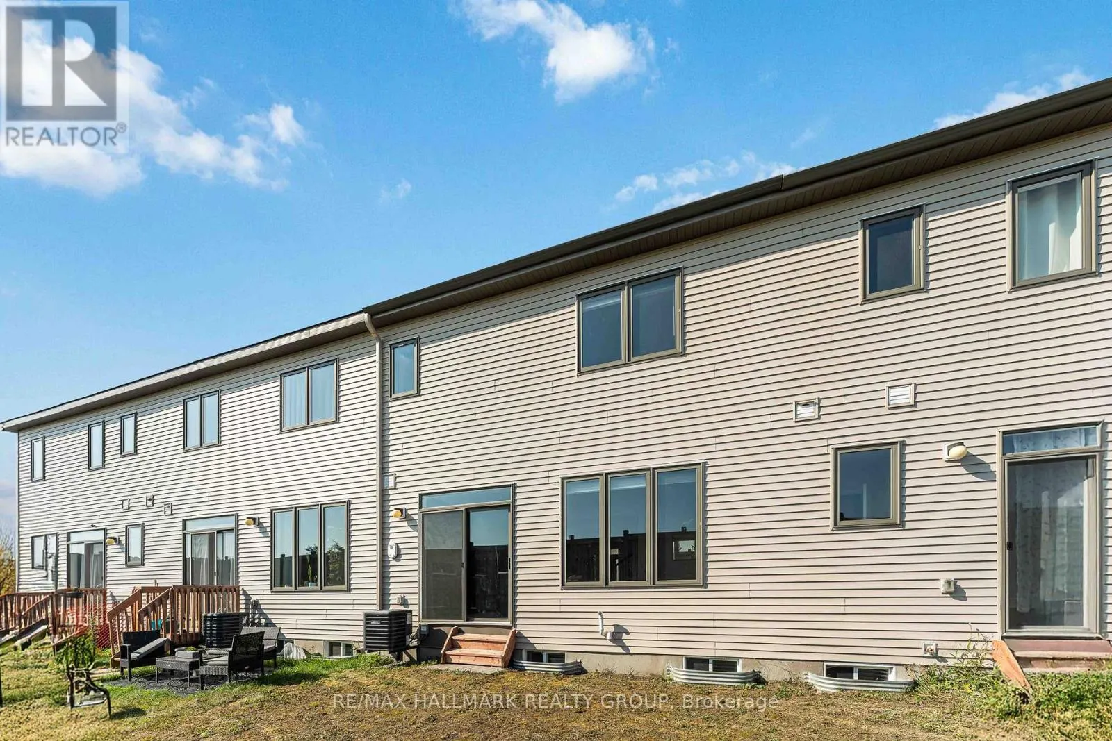 402 EDGEVALLEY COURT