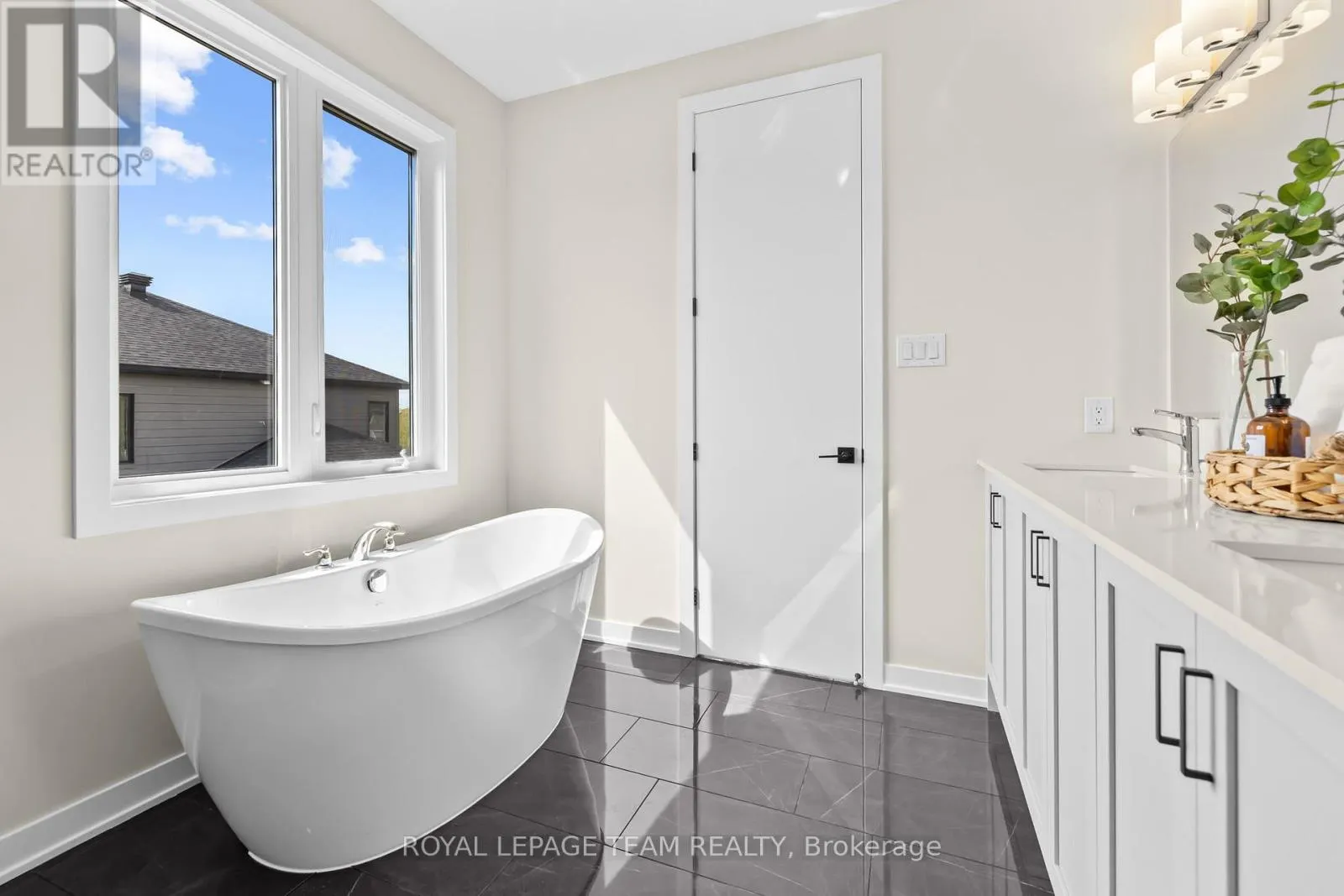 407 EUPHORIA CRESCENT