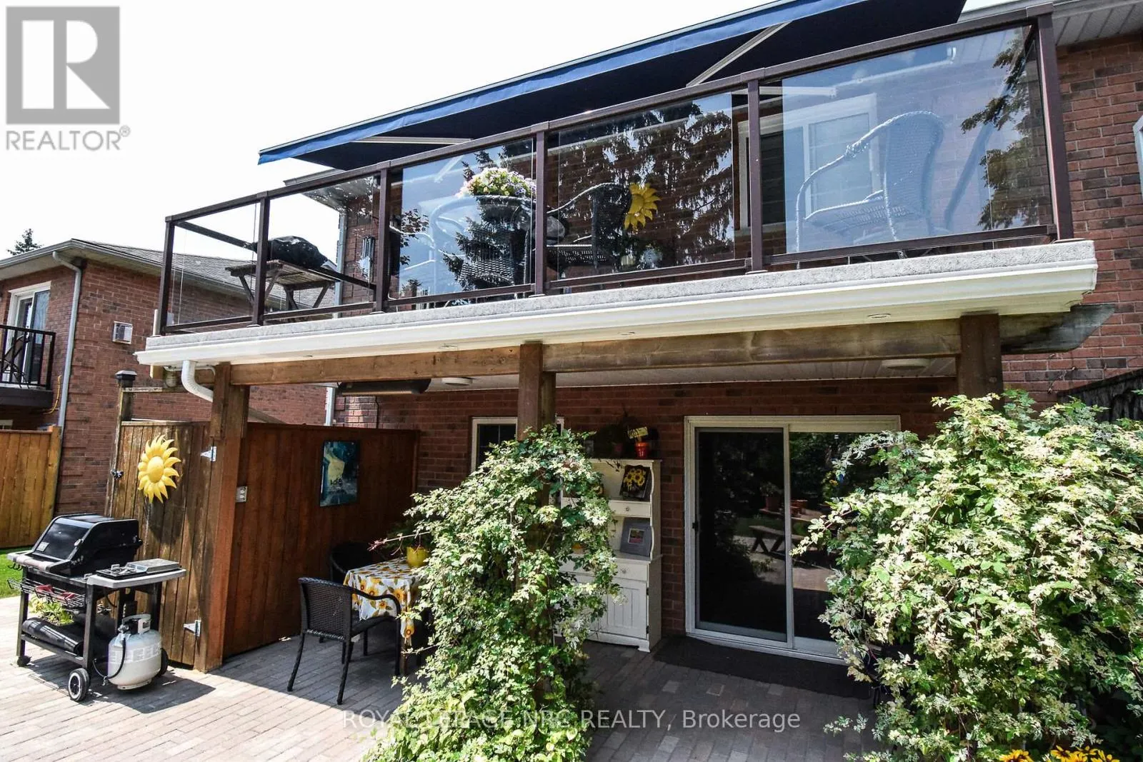 11 KINSMAN COURT