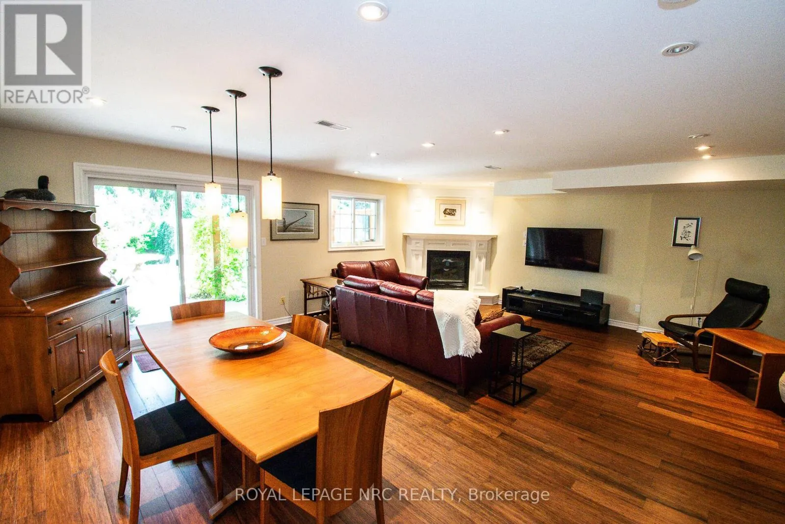 11 KINSMAN COURT