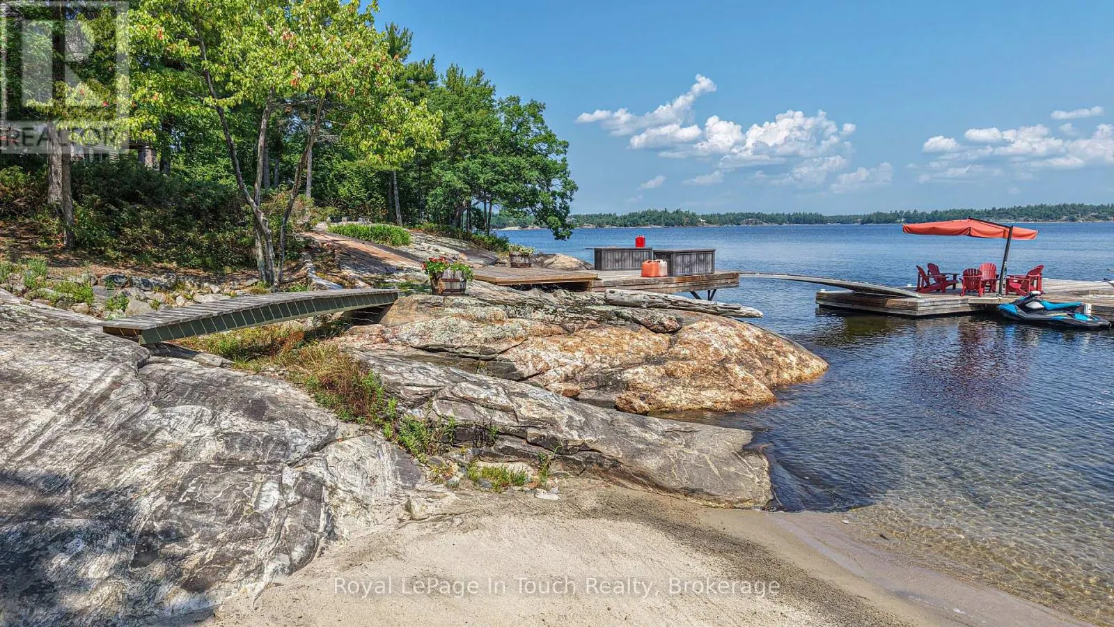 4 IS 2075 ARTHUR ISLAND, GEORGIAN BAY