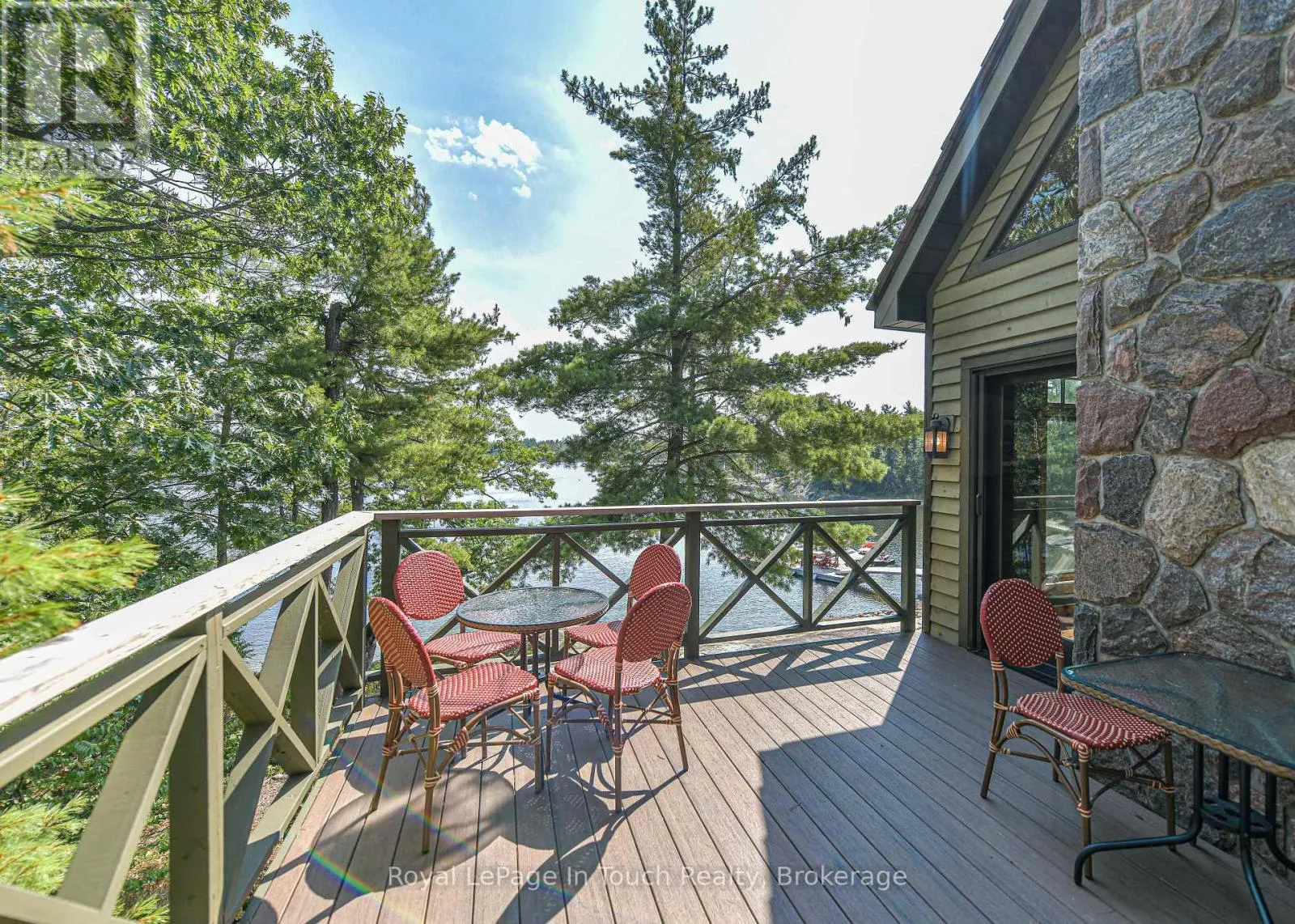 4 IS 2075 ARTHUR ISLAND, GEORGIAN BAY