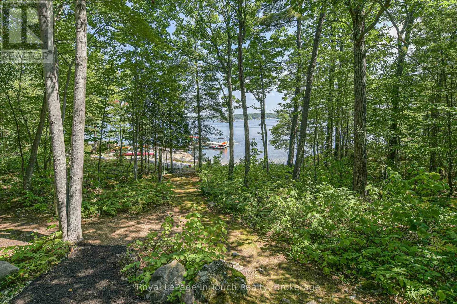 4 IS 2075 ARTHUR ISLAND, GEORGIAN BAY