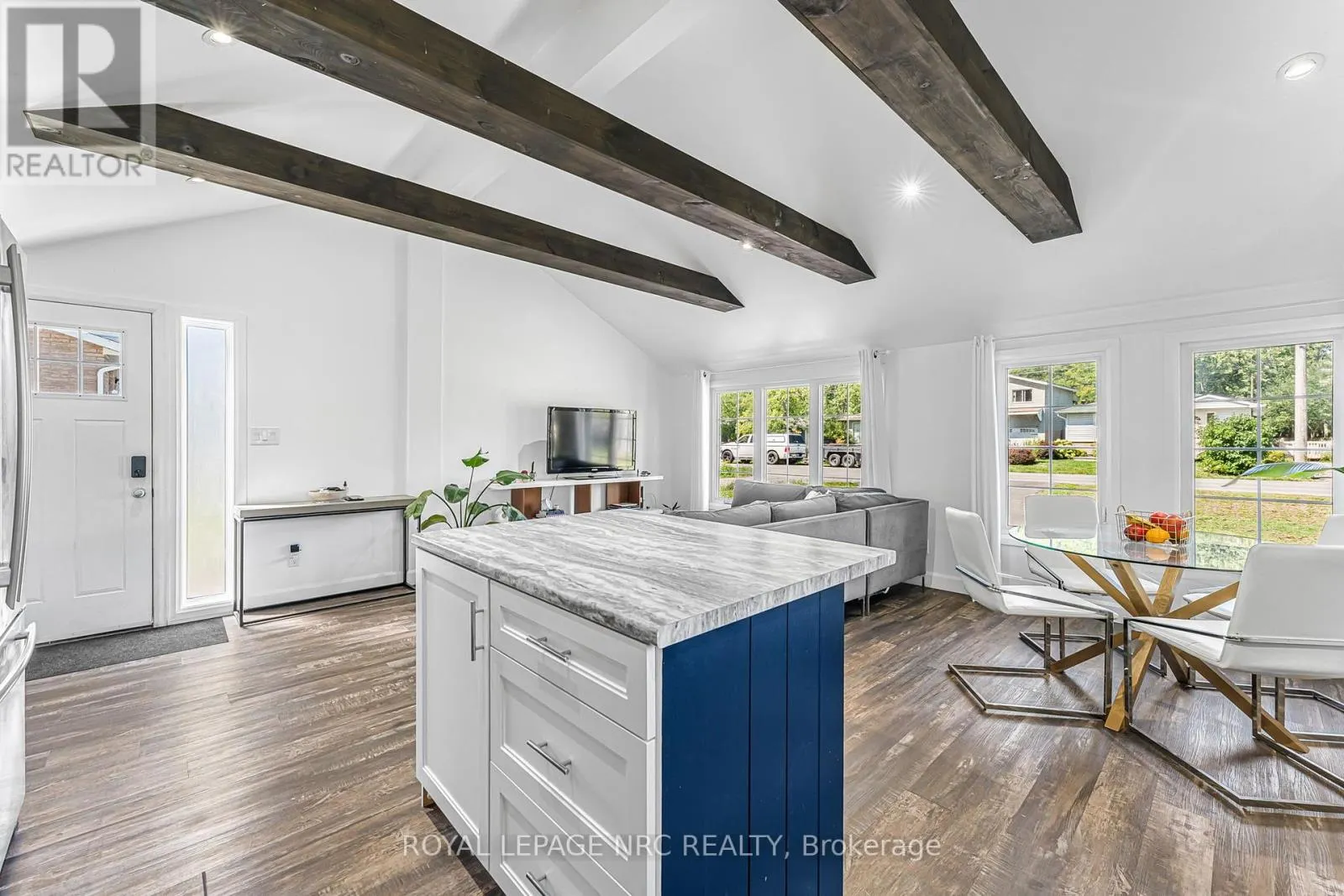 414 WASHINGTON ROAD
