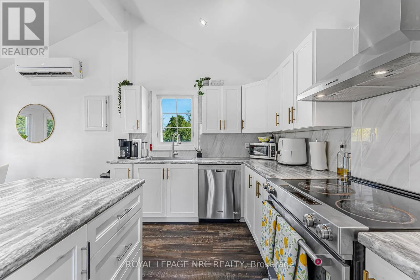 414 WASHINGTON ROAD