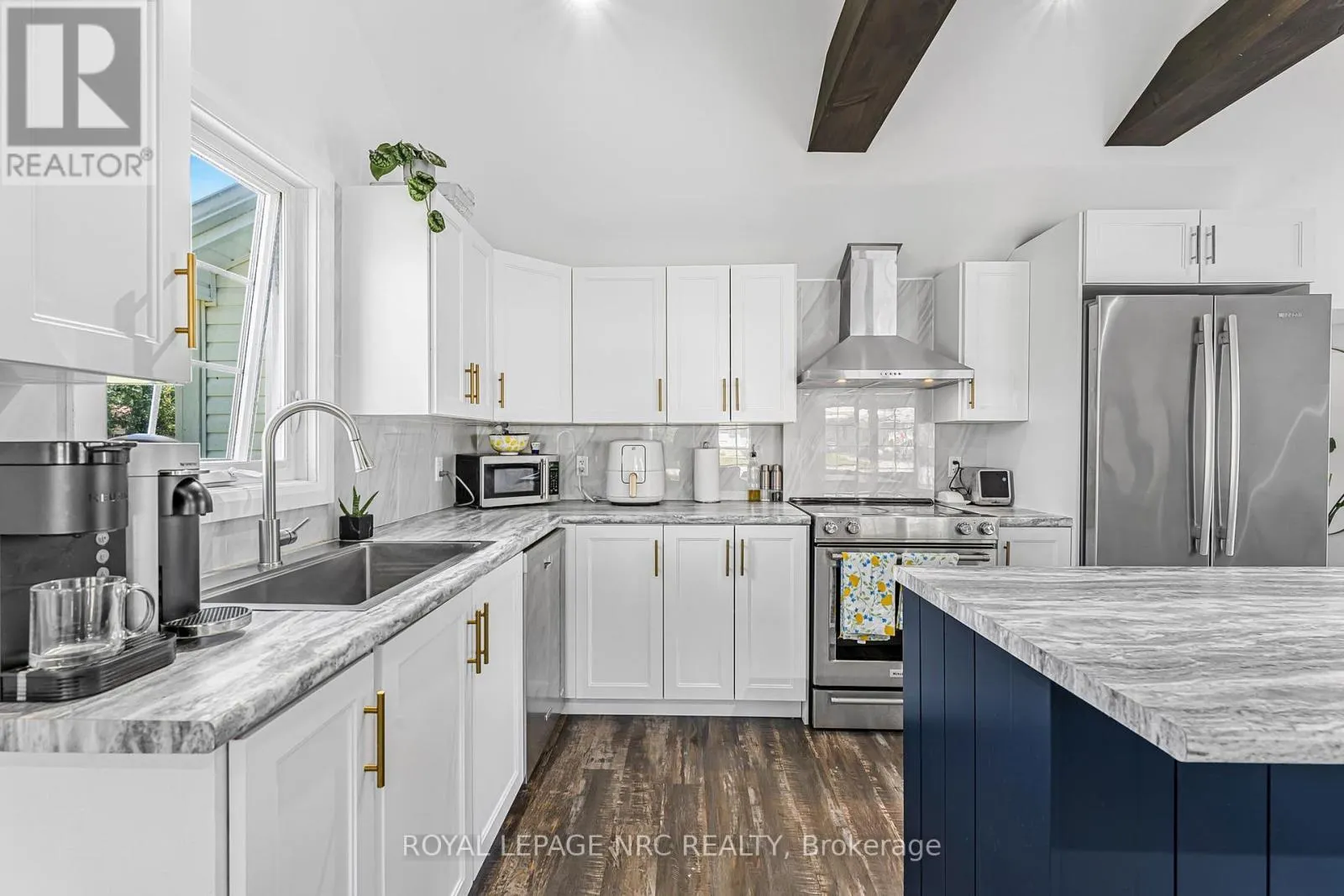414 WASHINGTON ROAD