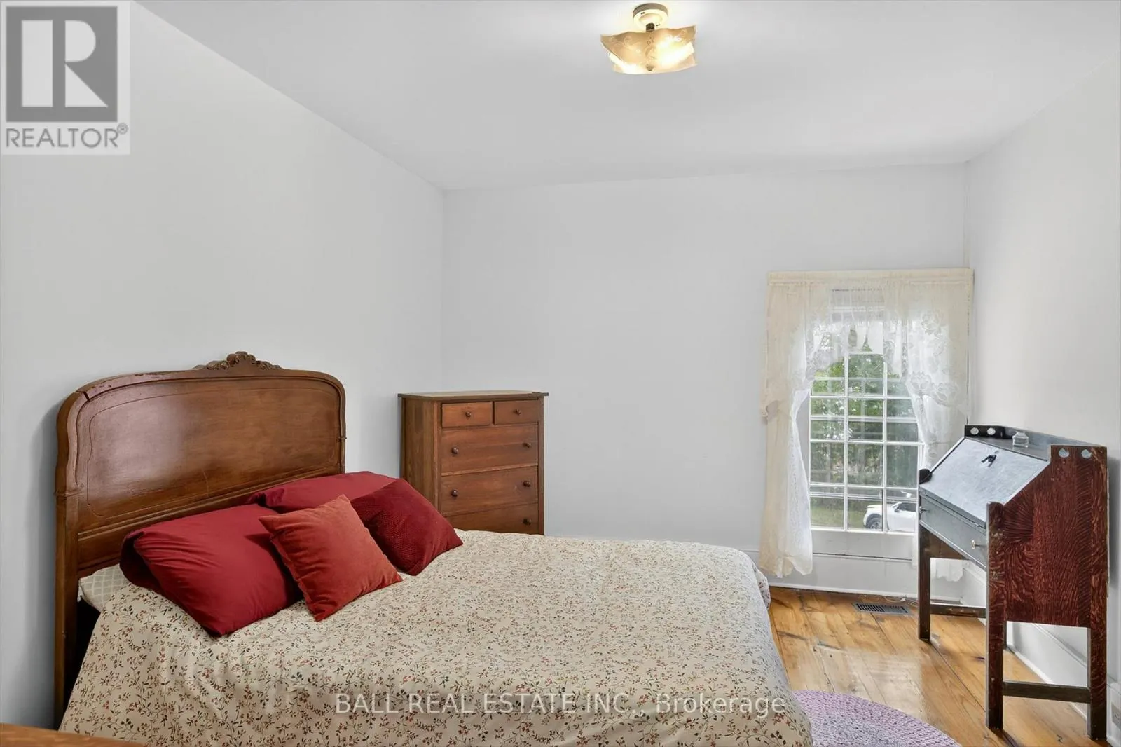 130 FRONT STREET W