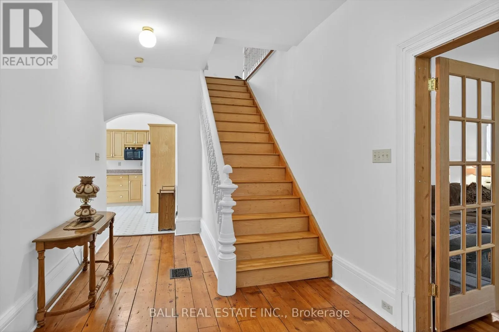 130 FRONT STREET W