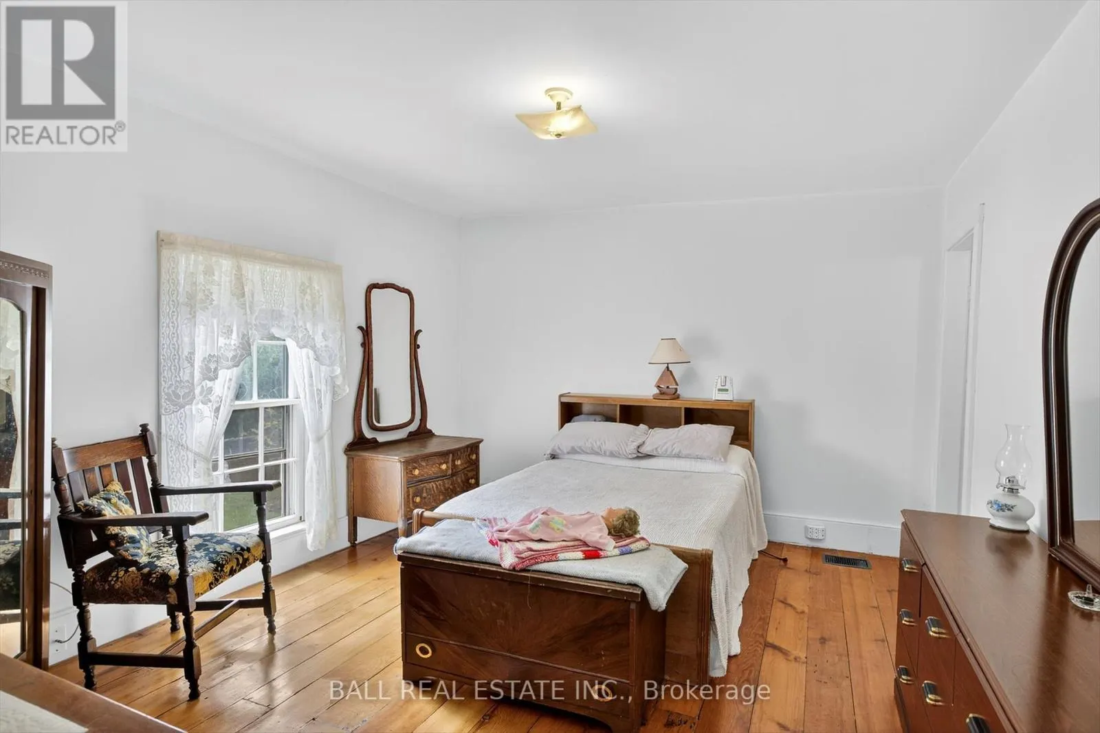 130 FRONT STREET W
