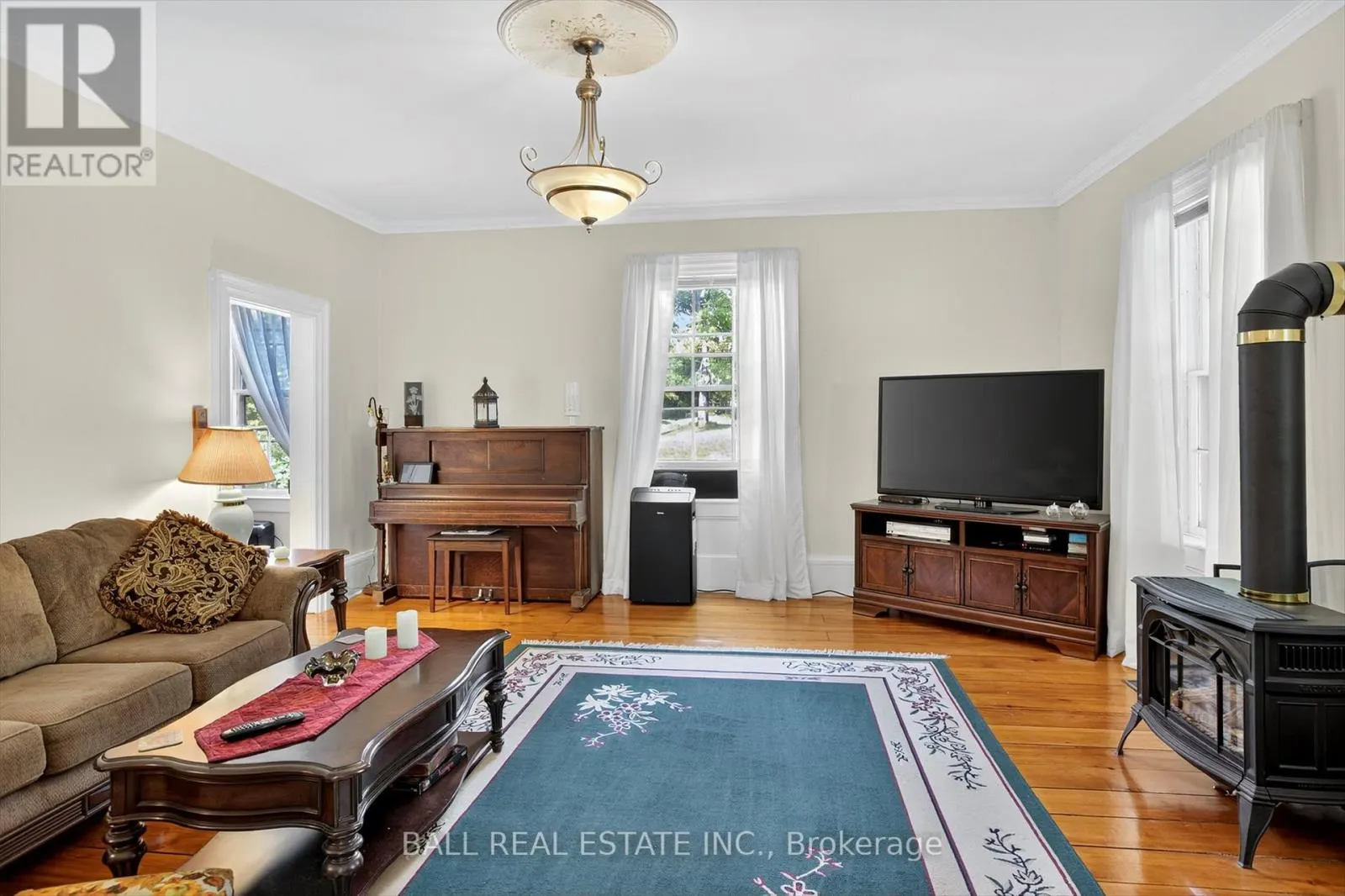 130 FRONT STREET W