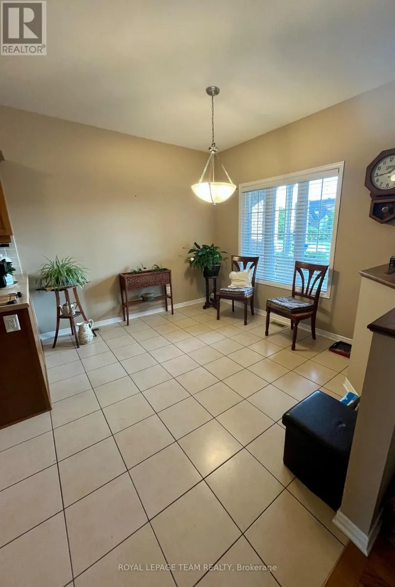 20 MOE ROBILLARD STREET