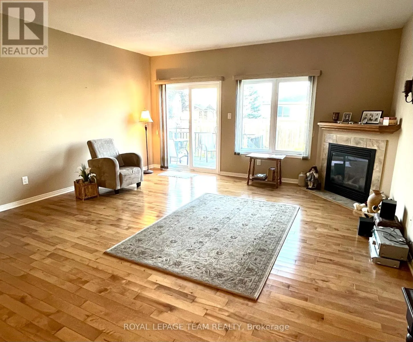 20 MOE ROBILLARD STREET