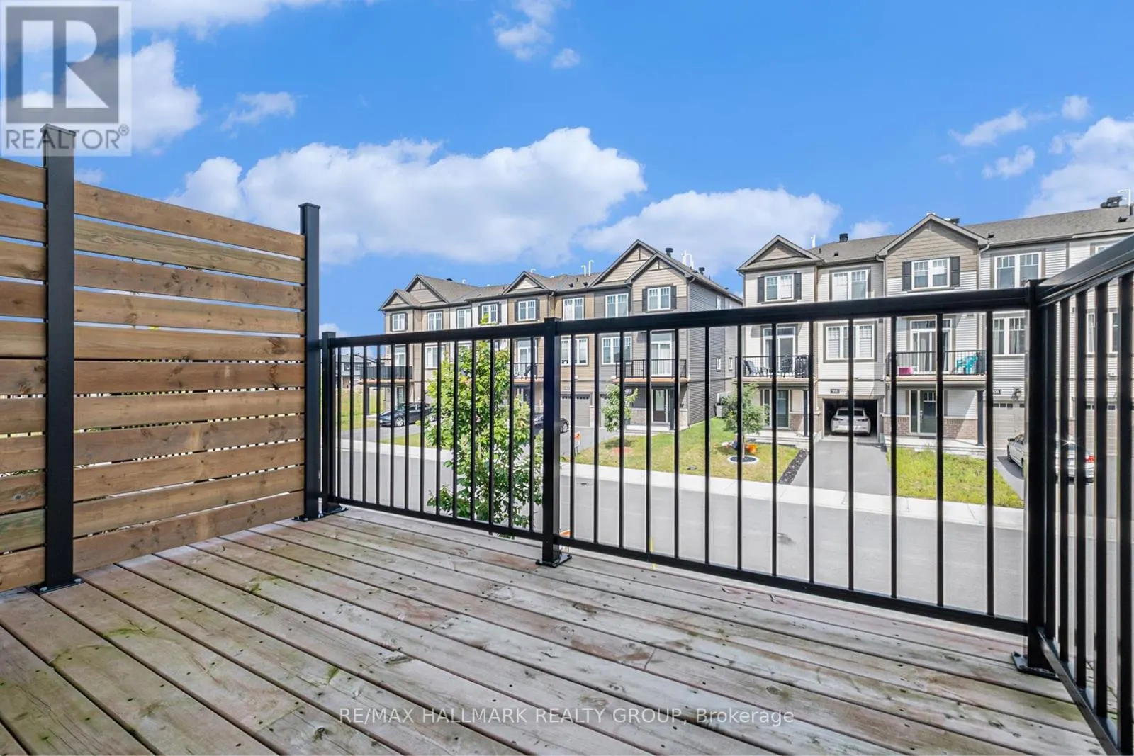 907 LIXNAW COURT