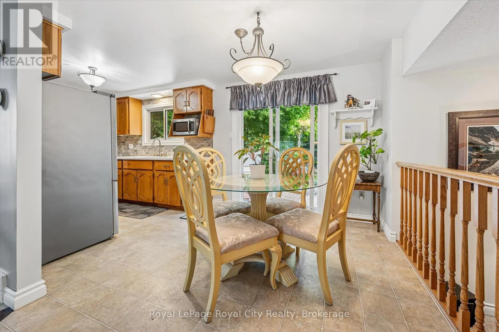 39 GREENWICH DRIVE
