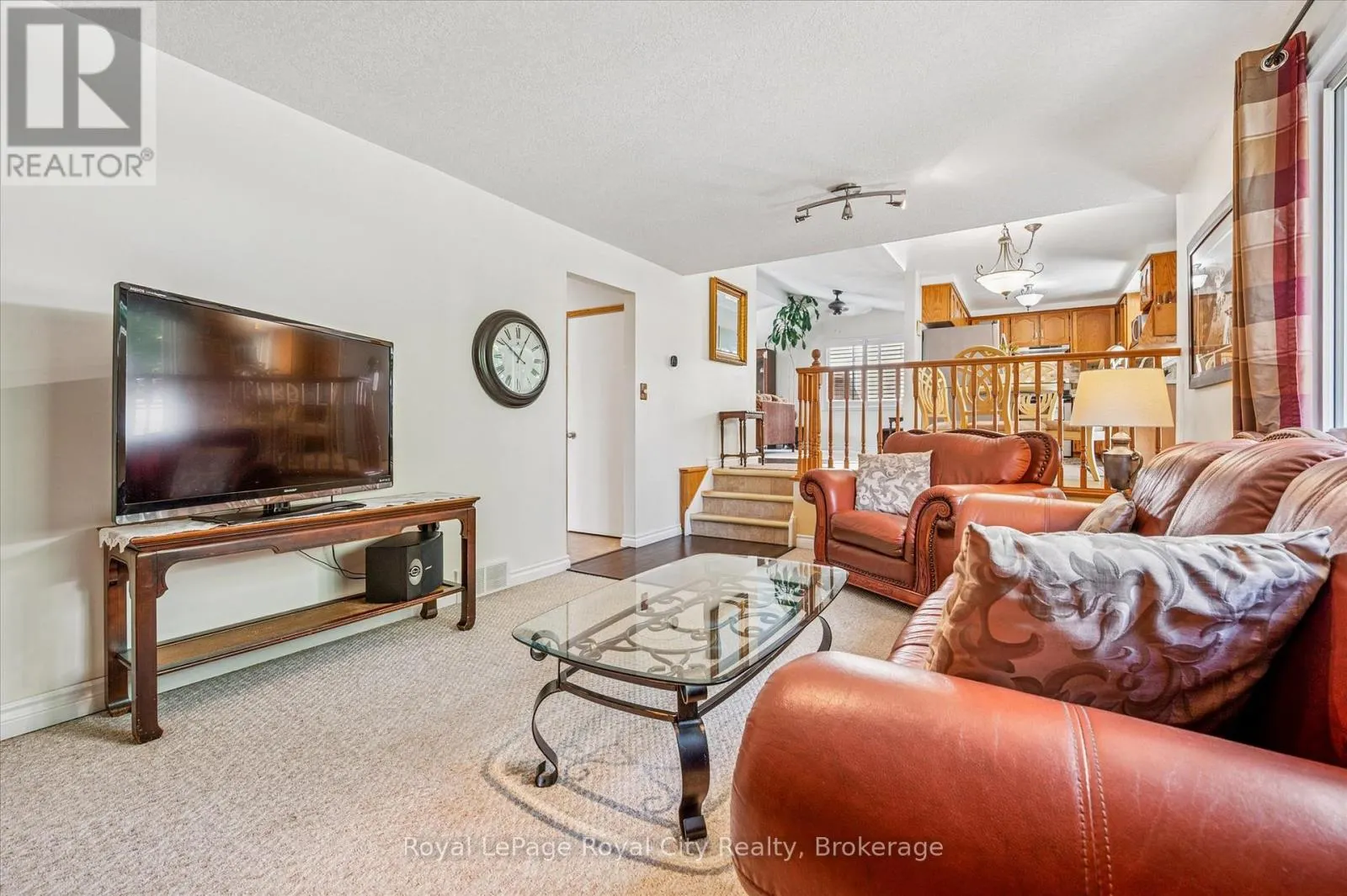 39 GREENWICH DRIVE