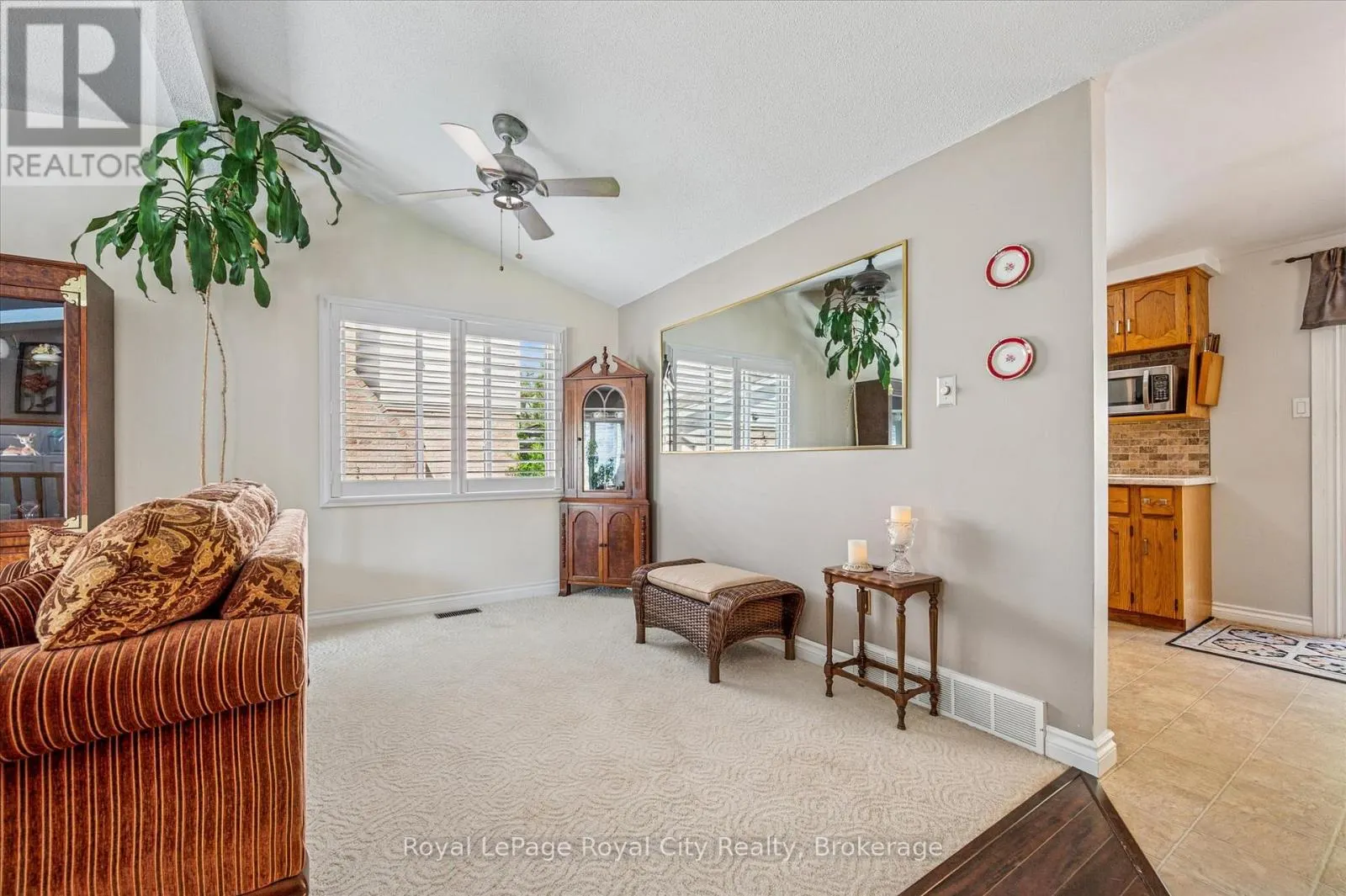 39 GREENWICH DRIVE